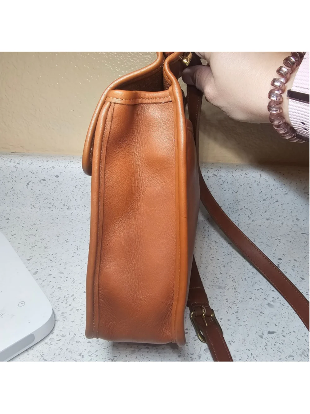 Vintage Coach British Tan Leather Dowel Crossbody Bag - Picture 5 of 13